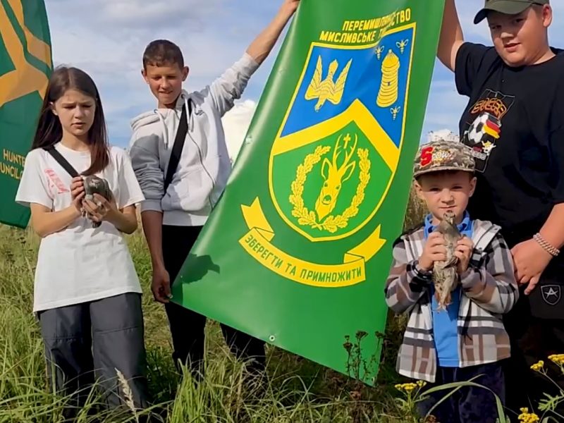 Мисливці відновлюють популяцію куріпки сірої на Львівщині