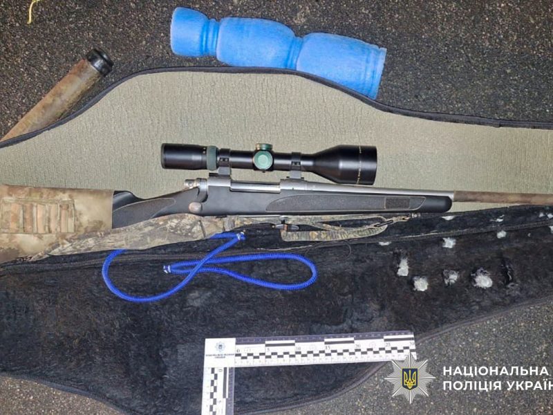 На Полтавщині затримали браконьєрів, які втікали від єгерів та таранили їхній автомобіль