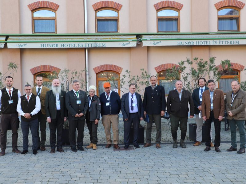 Мисливці та фермери Центральної Європи об’єдналися для порятунку дрібної дичини