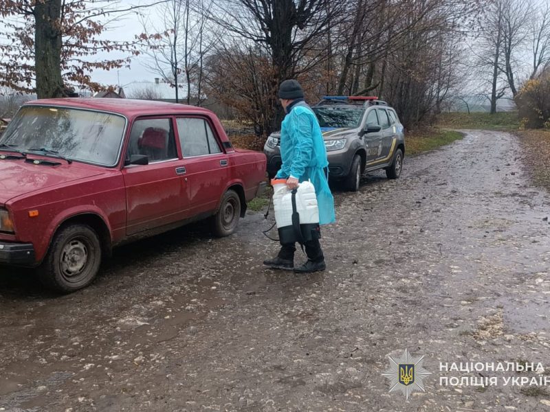 Поліція Тернопільщини забезпечує карантинні заходи через виявлення АЧС у Збаразькій громаді