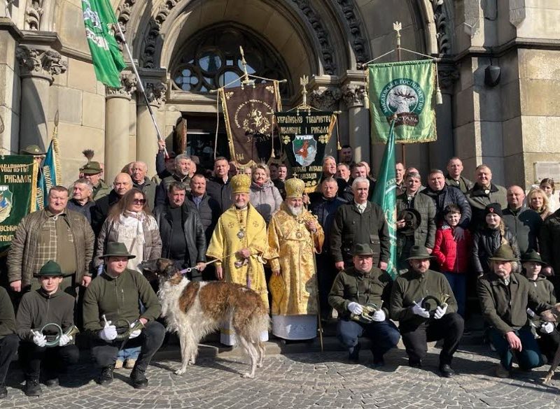 Від ідеї до Літургії: як Україна отримала День пам’яті мисливців-захисників